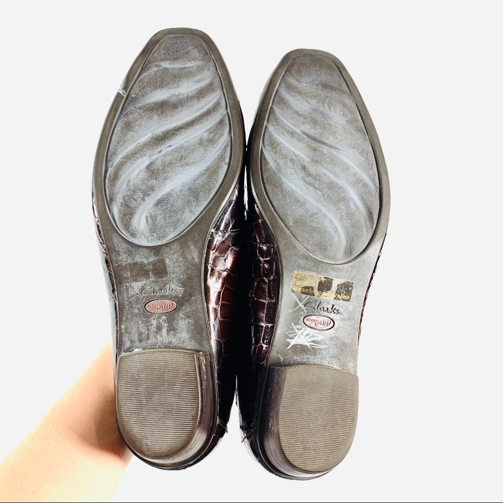 Clark’s Loafer Crocodile Embossed Patent Leather - Picture 6 of 6